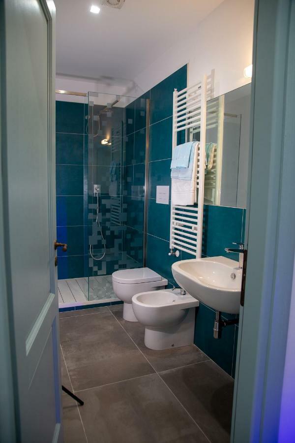 La Casetta - Rooms & Garden Сан-Фердинандо Экстерьер фото